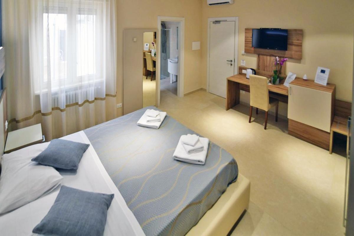 Astro Blu Bed & Breakfast Lecce Ngoại thất bức ảnh